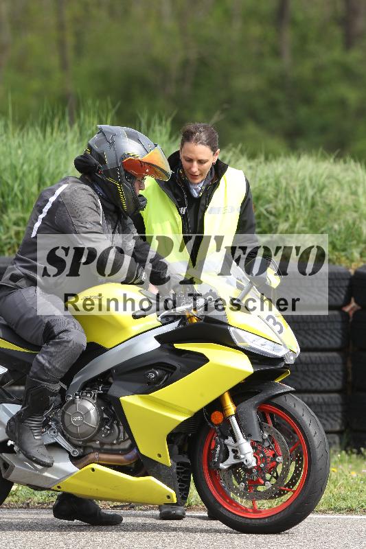 /Archiv-2025/10 23.04.2025 Cornu Master School ADR/gruen-vert/32